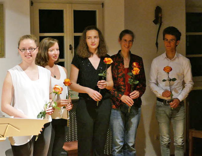 Die jungen Preisträger und Preisträgerinnen Preisträgerkonzert Jugend musiziert 